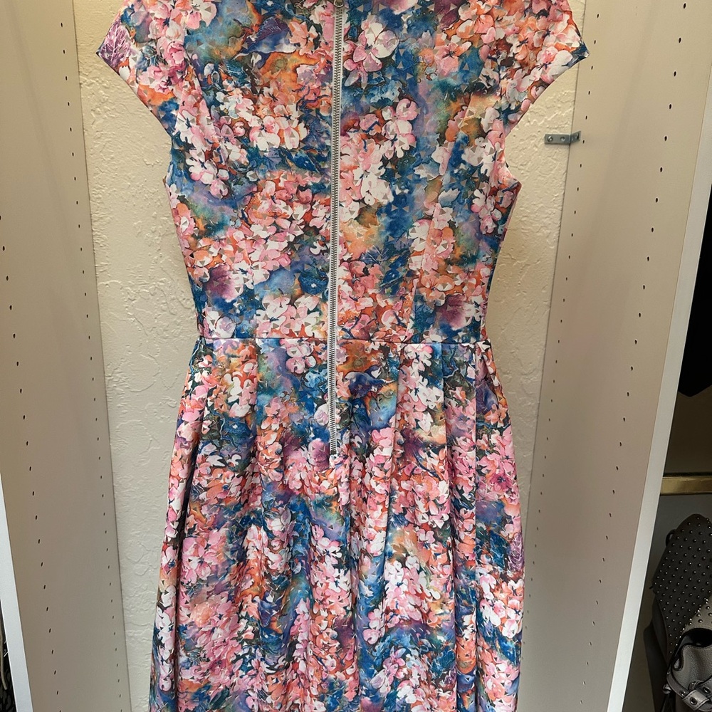 Betsey Johnson dress size 4 - Picture 3 of 5